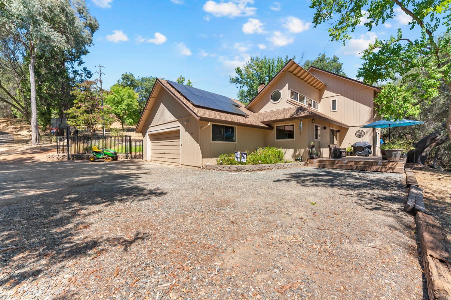 Property Photo: 4041 Spectrum Way CA 95682
