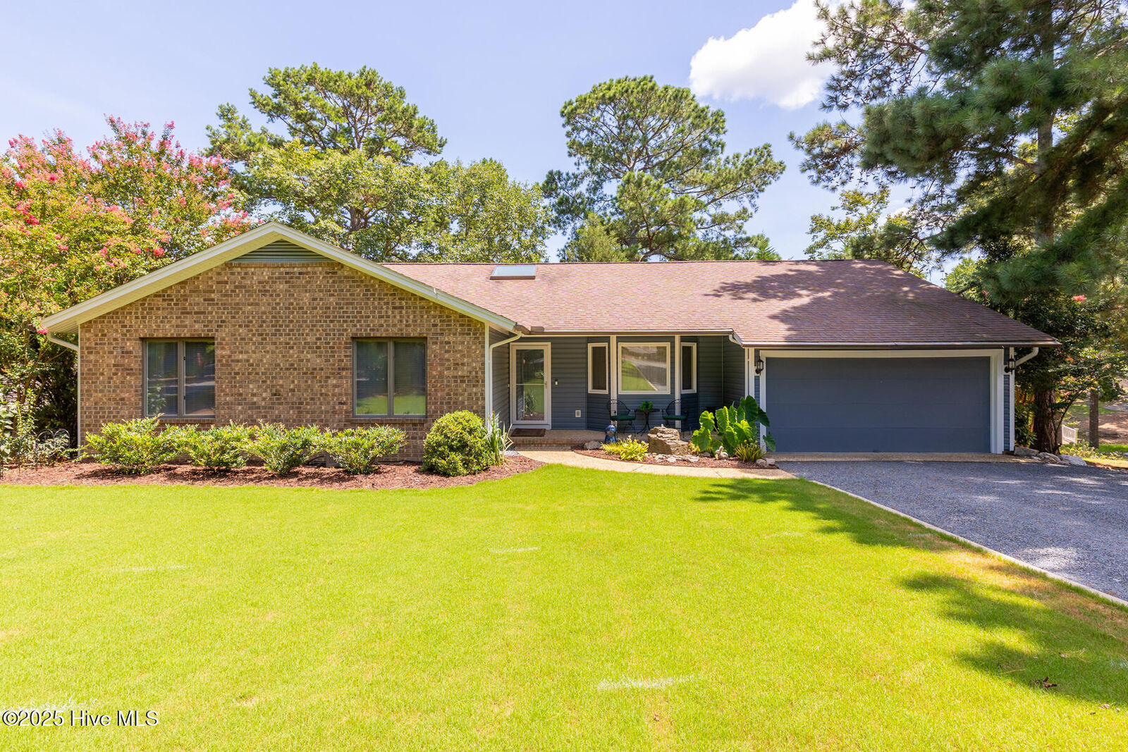 Property Photo:  106 Fox Run Court  NC 27376 
