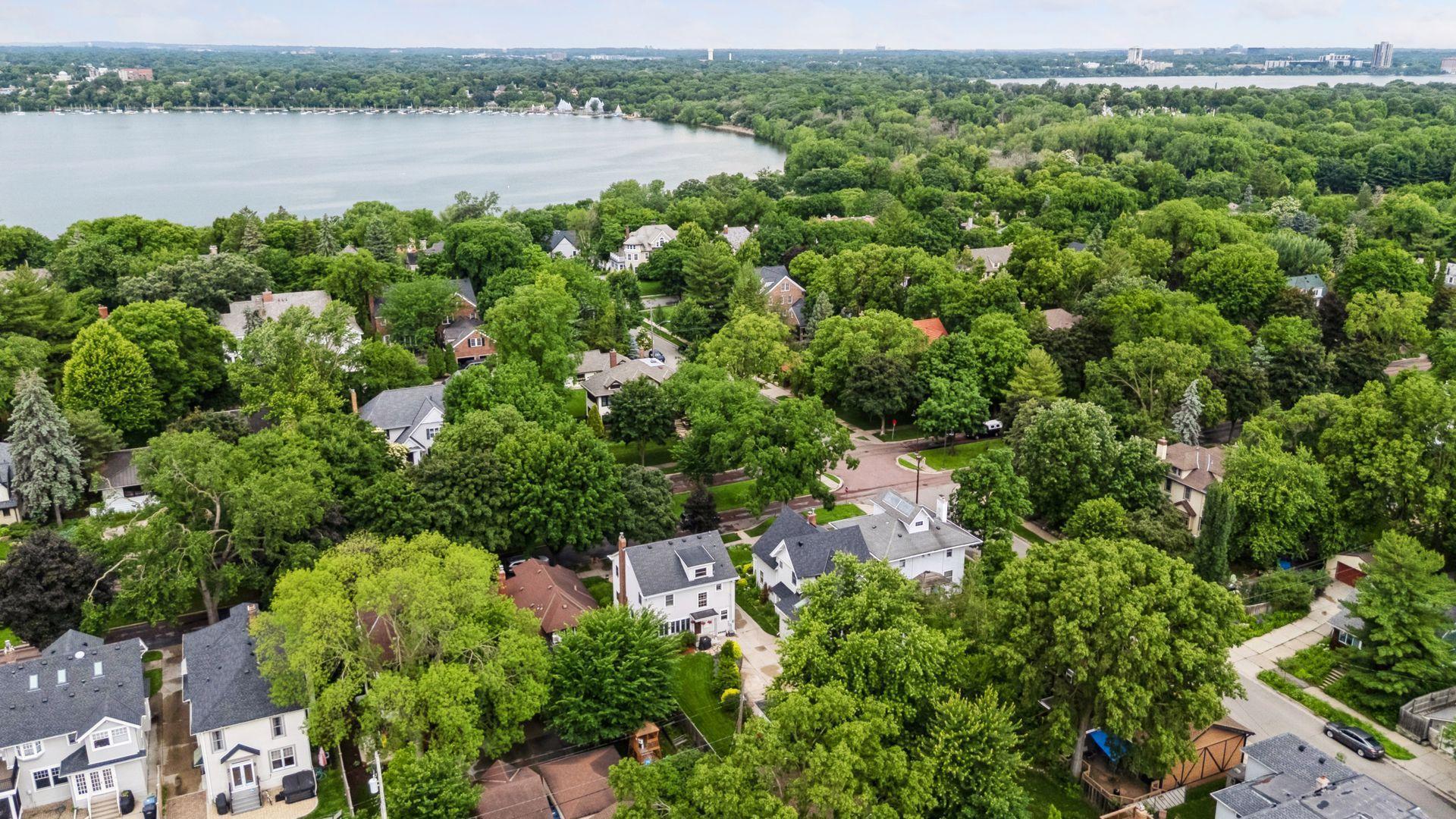 Property Photo: 4309 Dupont Avenue S MN 55409