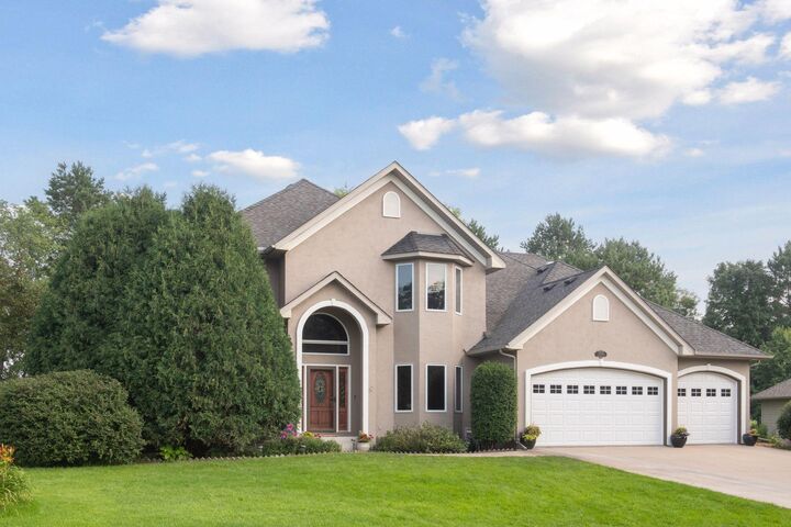 Property Photo:  2906 Butternut Drive  MN 55318 