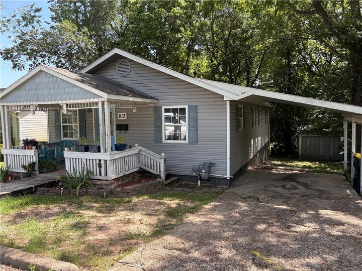 Property Photo: 815/813 Robinson Street AR 72601