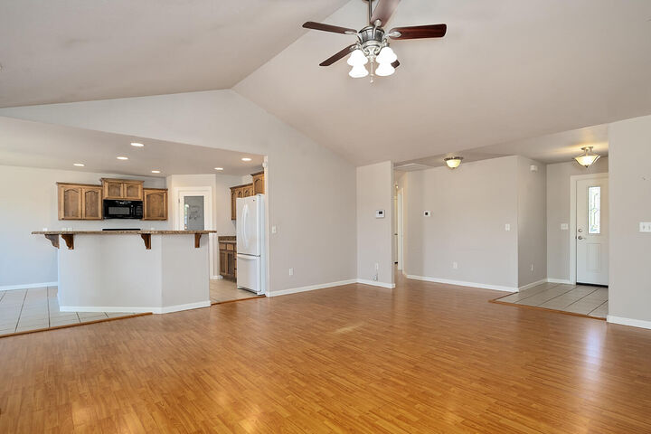 Property Photo:  624 Sheffield Drive  OR 97524 