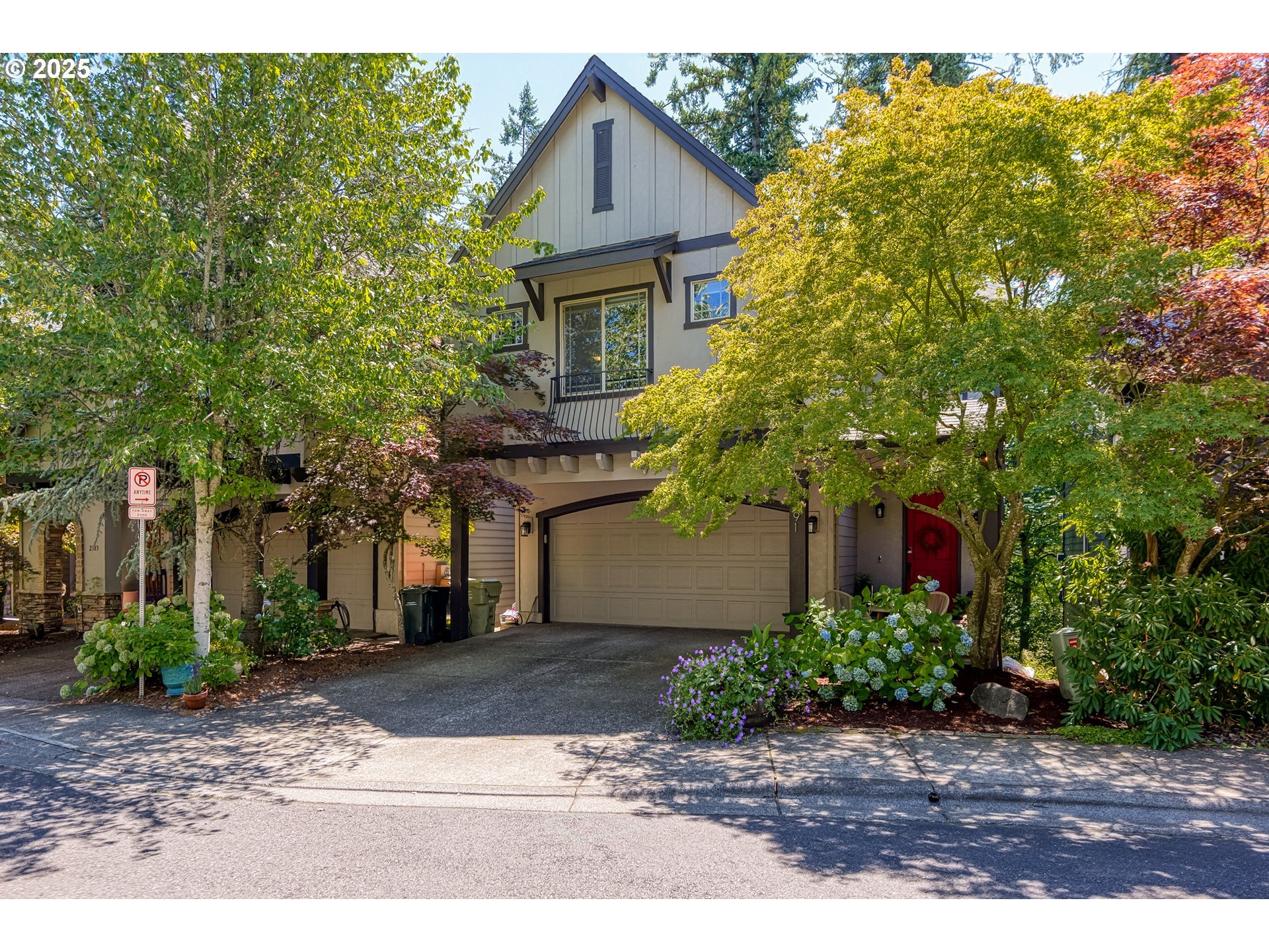Property Photo: 2391 NW Byrne Ter OR 97229
