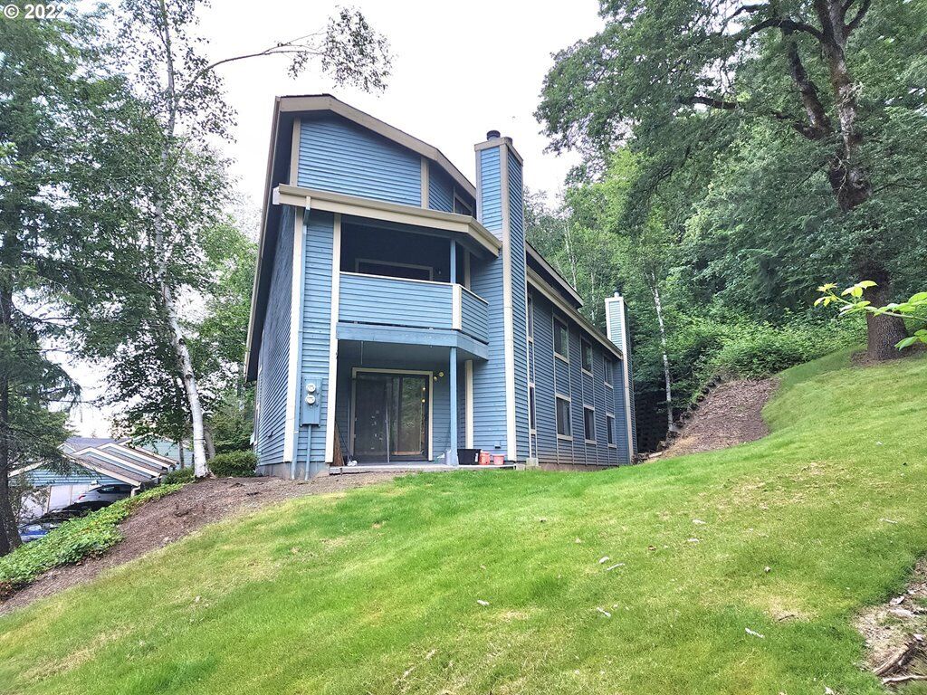 Property Photo: 10242 SE Talbert St OR 97015