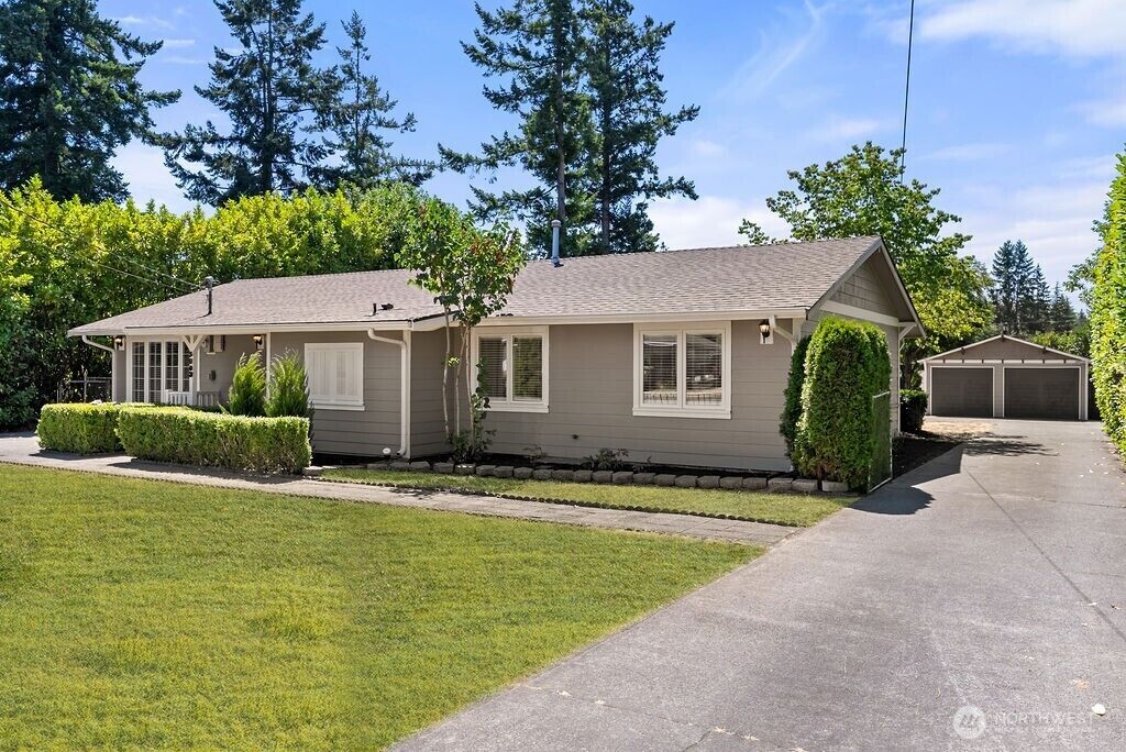 Property Photo: 3803 N 22nd Place WA 98056