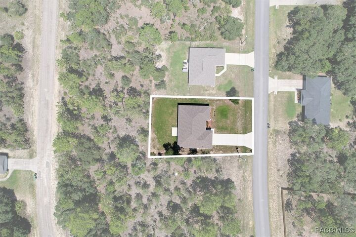 Property Photo:  2509 W Chamberlain Street  FL 34434 