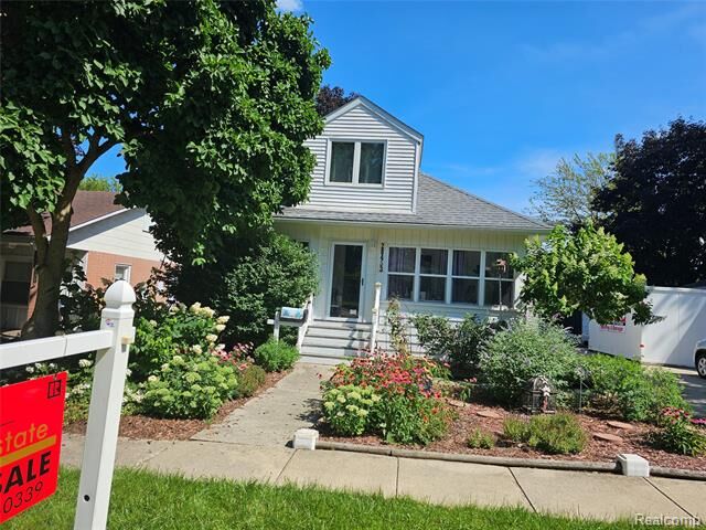 Property Photo:  28453 Church Street  MI 48134 