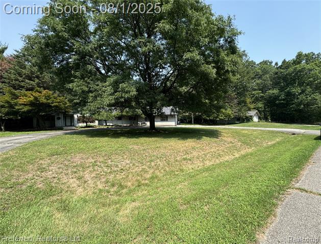 37782 Oakwood Meadows Drive  Westland MI 48185 photo