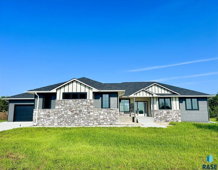 27124 Meadowlark Ct  Harrisburg SD 57032 photo