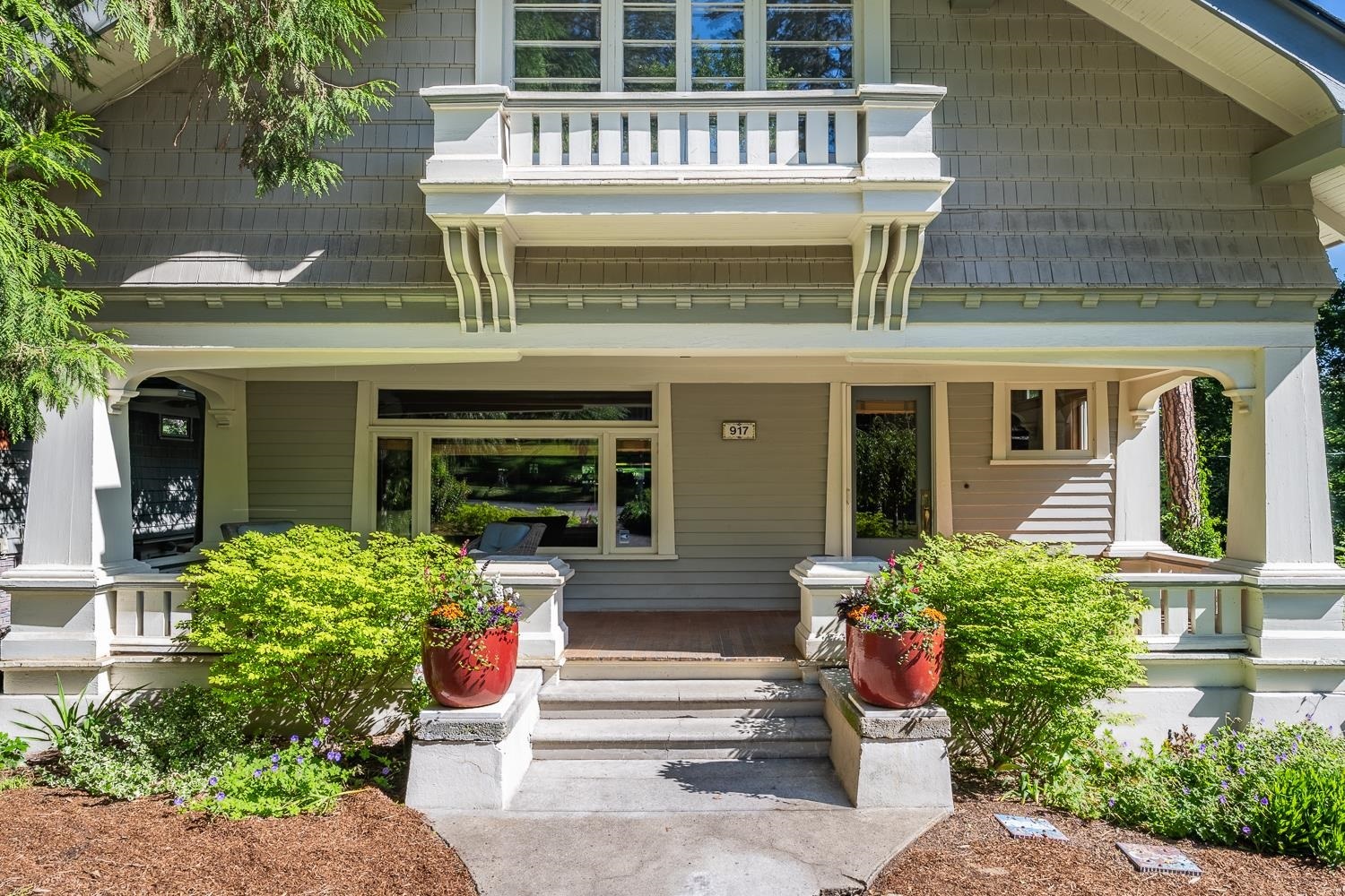 Property Photo:  917 E 20th Ave  WA 99203 