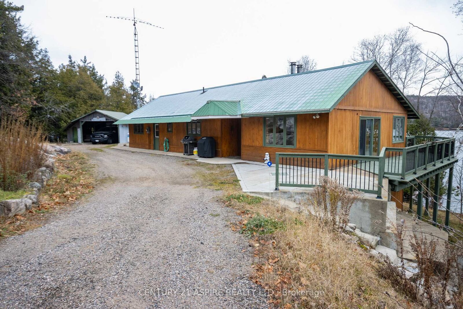 Property Photo:  336 Wiltom Drive  ON K0J 1B0 