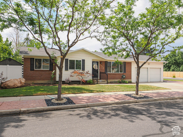 1420 E Longdale Dr  Sandy UT 84092 photo