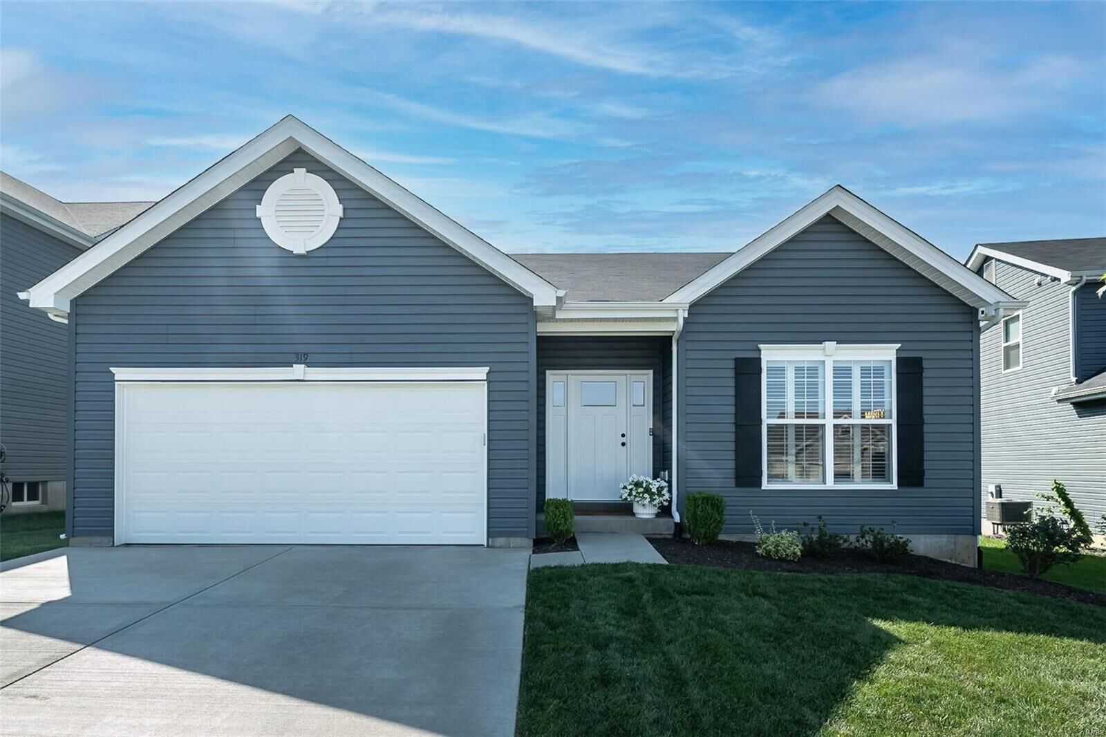Property Photo: 319 Race Horse Lane MO 63385