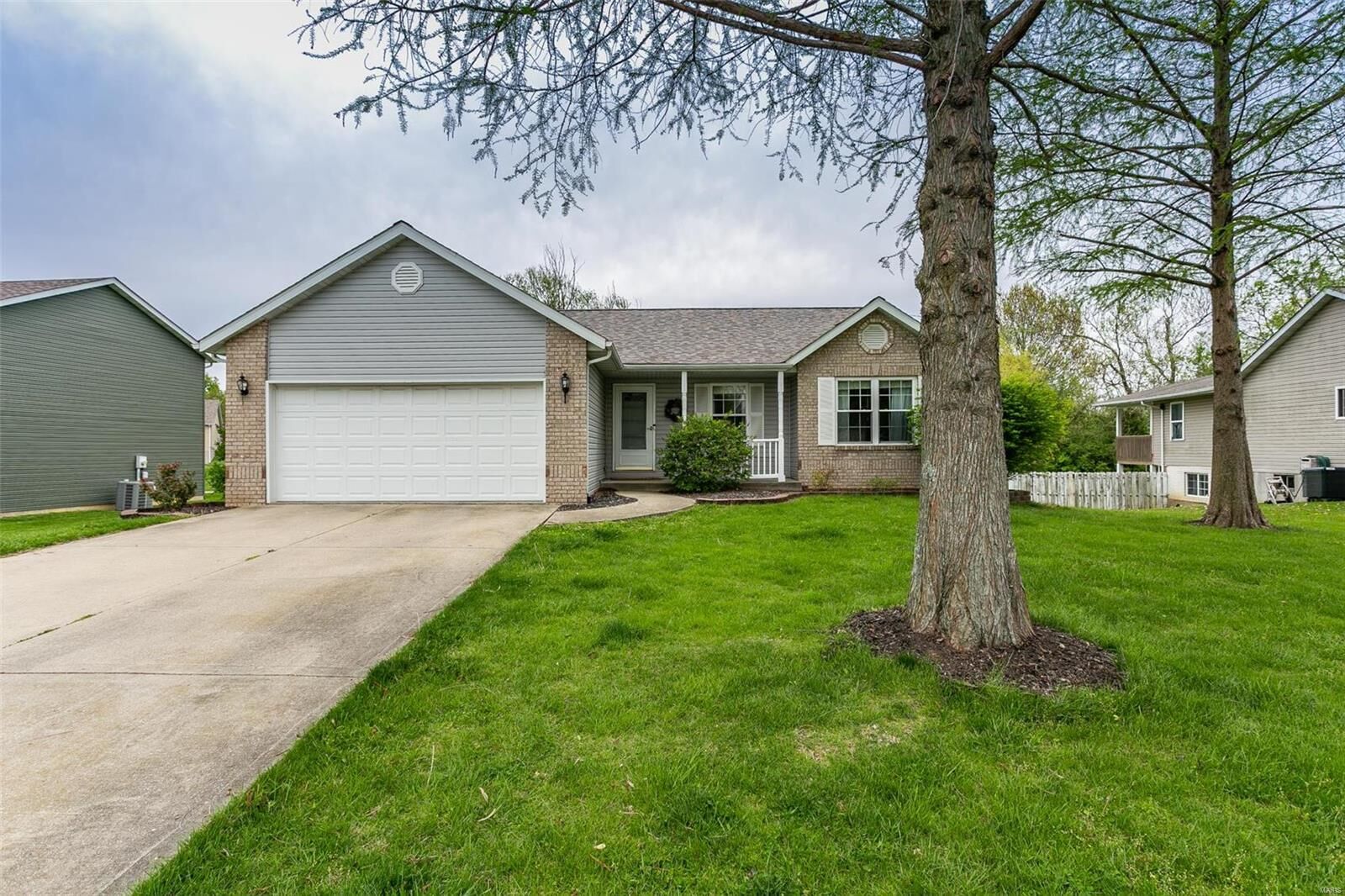 Property Photo:  520 Copper Bend  IL 62062 