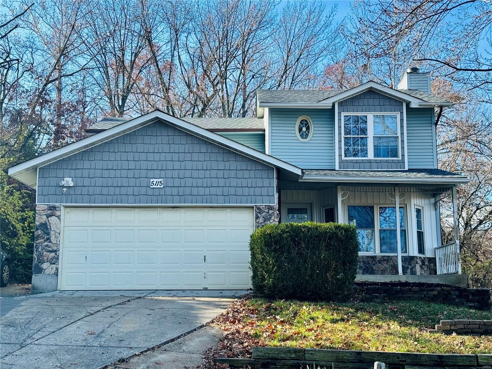 Property Photo:  5115 N Royale Drive  MO 63052 