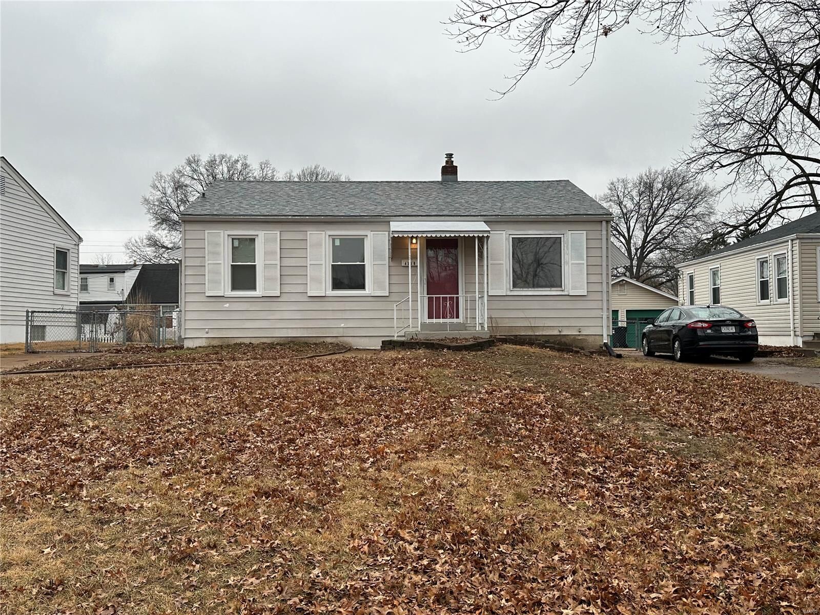 Property Photo: 4338 Garden Park Court MO 63123