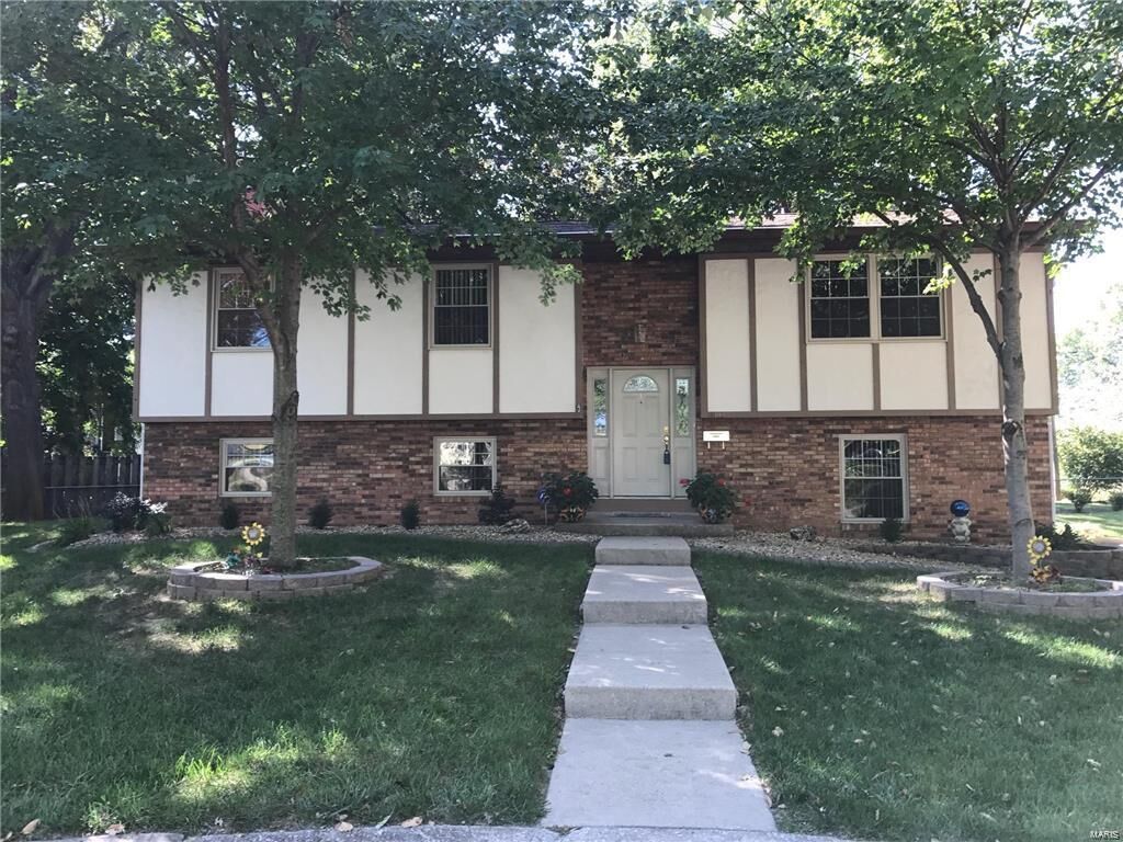 Property Photo:  1300 E C Street  IL 62221 