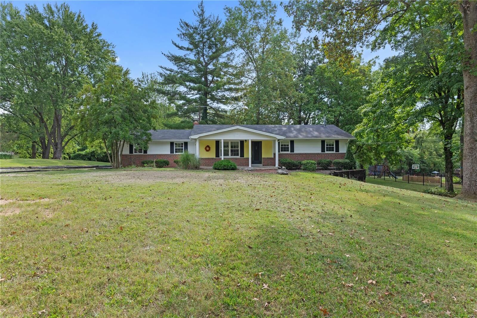 Property Photo: 5624 Kerth Road MO 63128