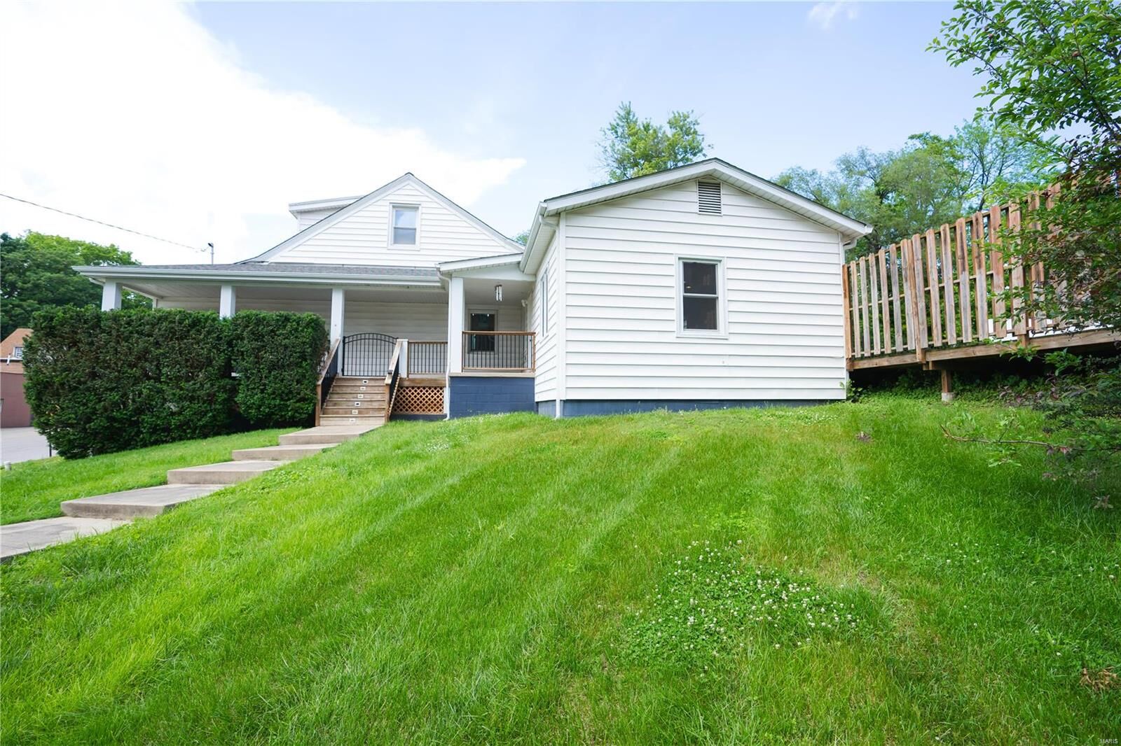 Property Photo: 518 S Charles Street IL 62220
