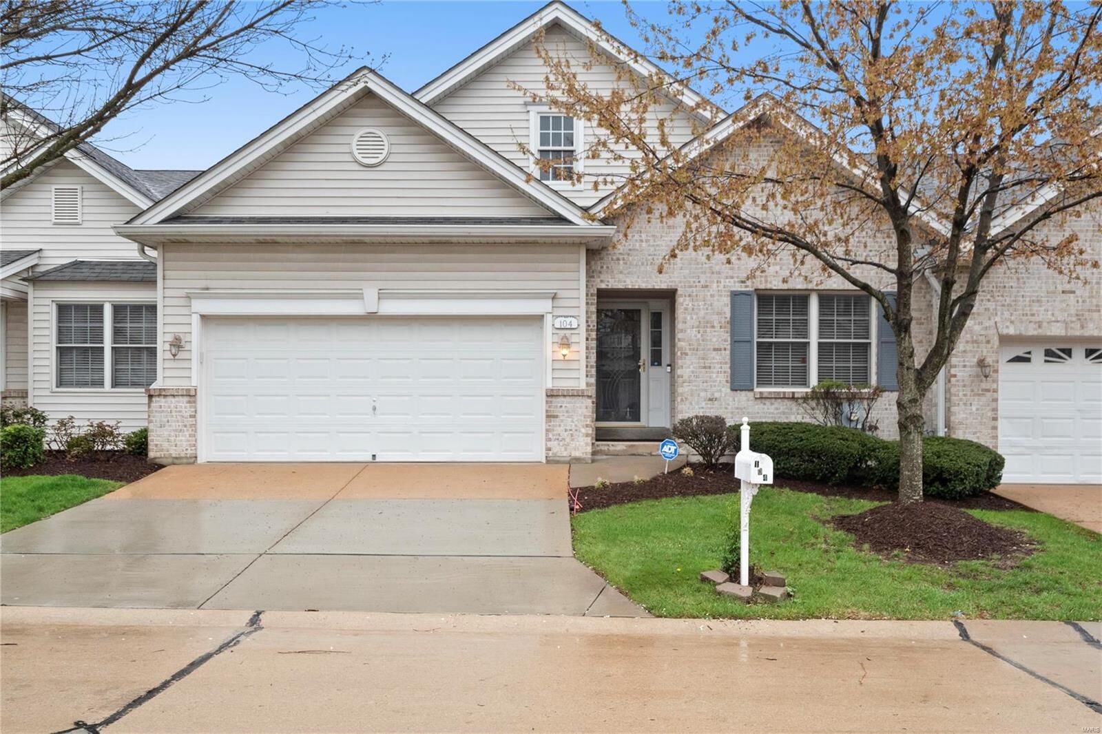 Property Photo: 104 Worthington 2 MO 63128