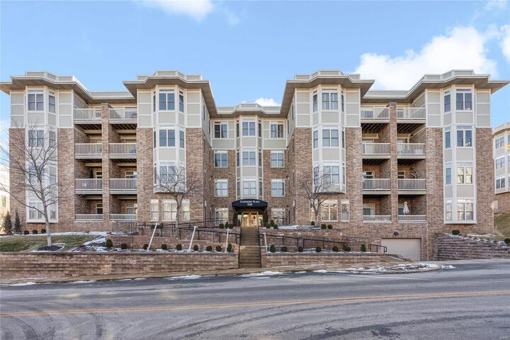 520 North &Amp South Road 406  University City MO 63130 photo