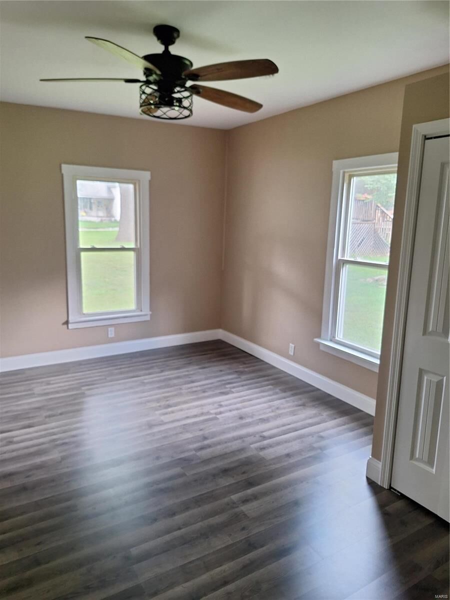 Property Photo: 803 E Jefferson Street MO 63755