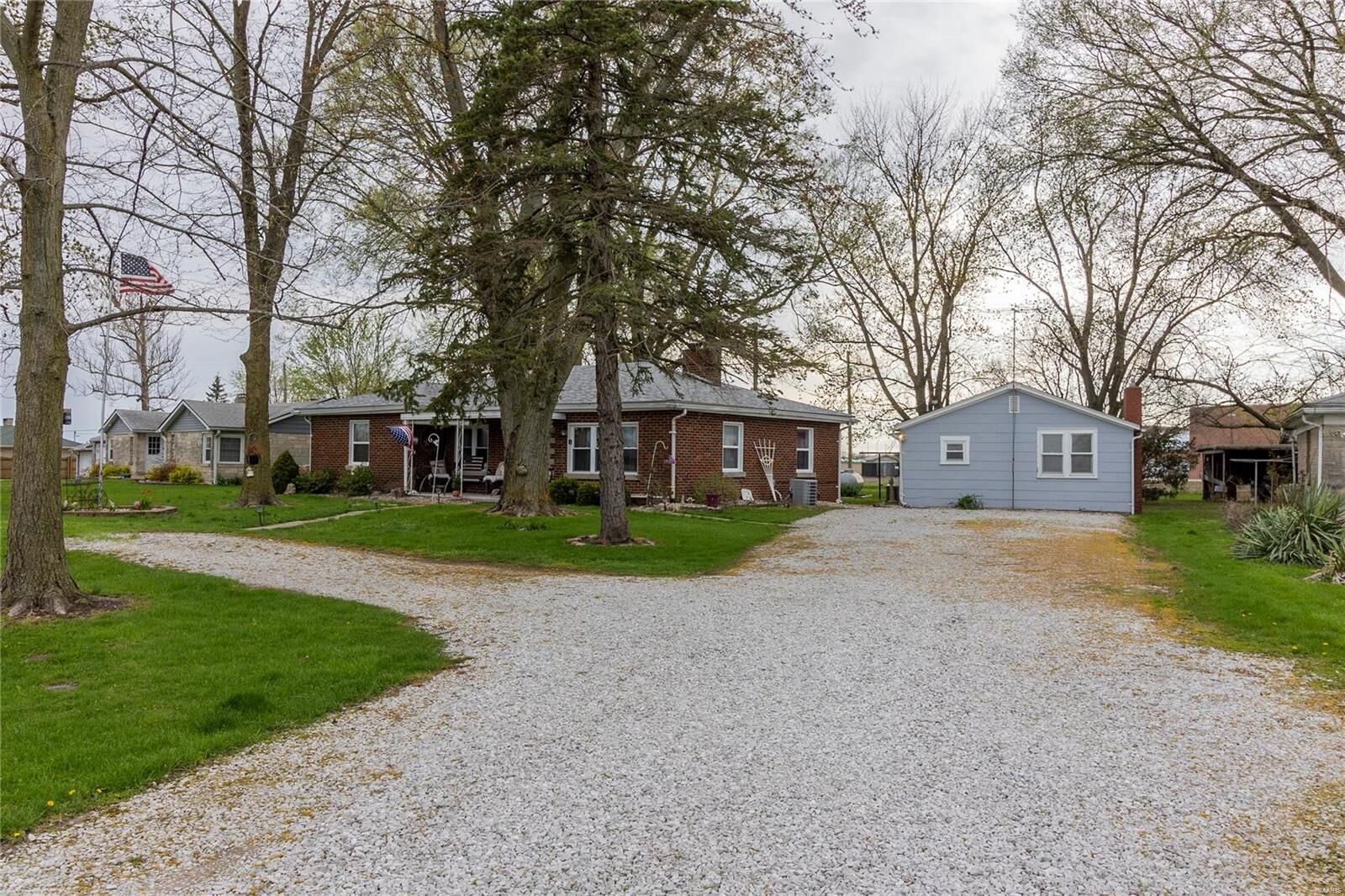 Property Photo: 13013 US Highway 40 IL 62249