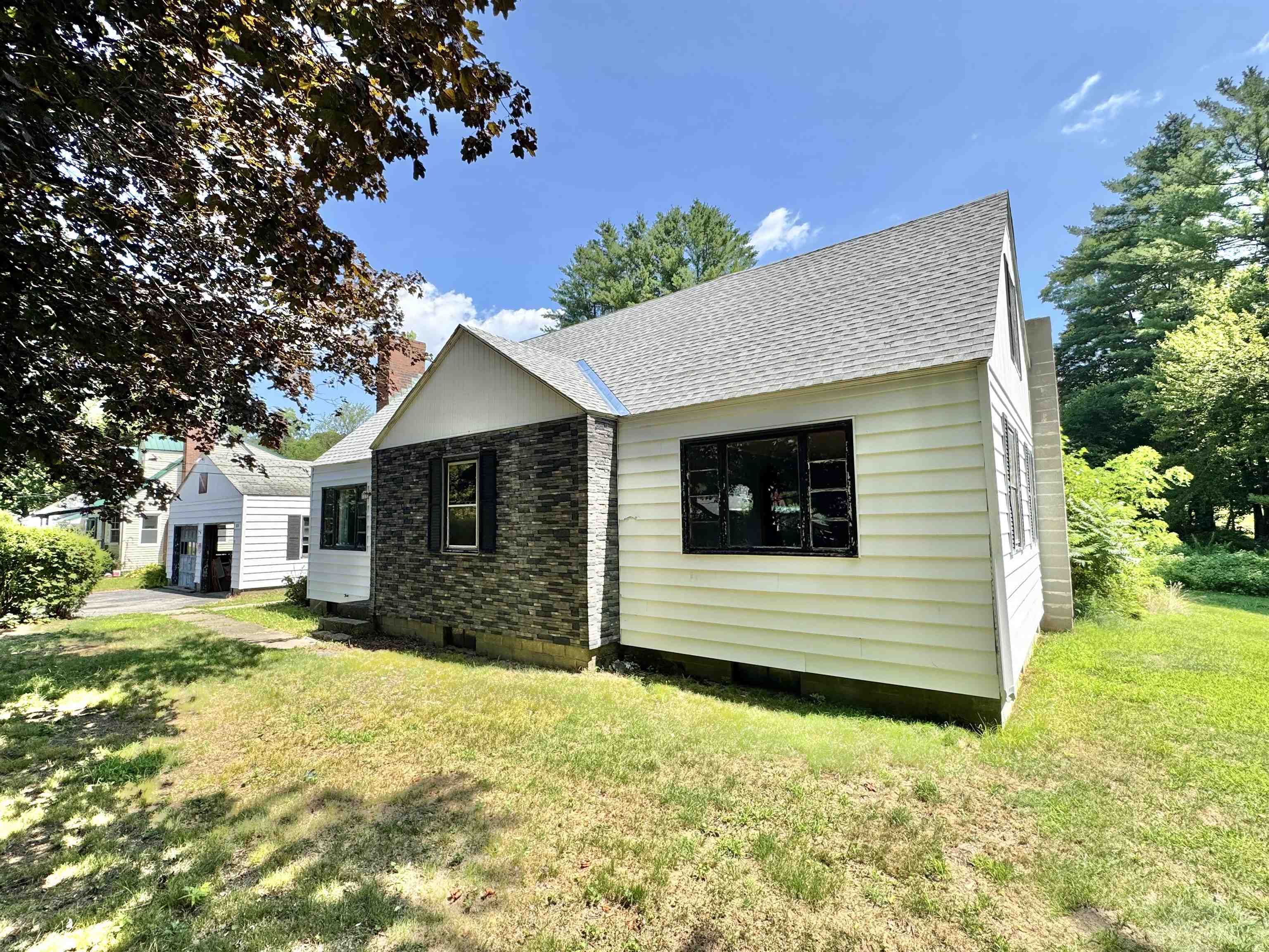 Property Photo:  814 Brattleboro Road  NH 03451 