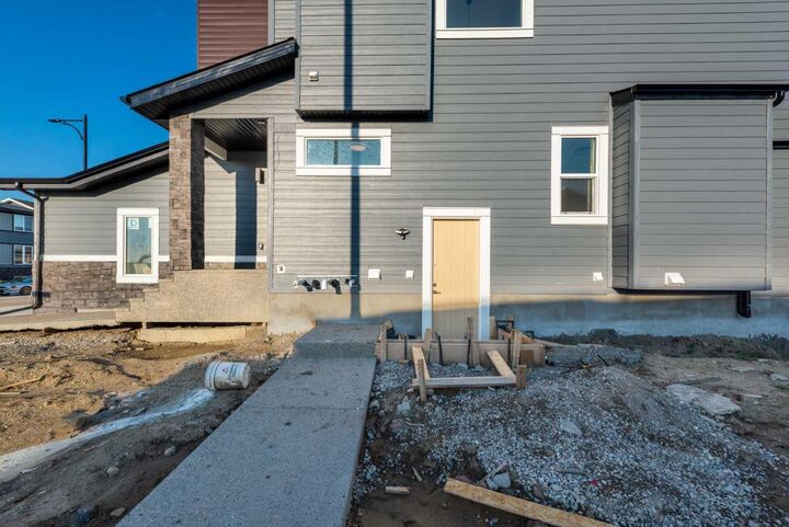 Property Photo: 289 Waterford Heath AB T1X 2Z6