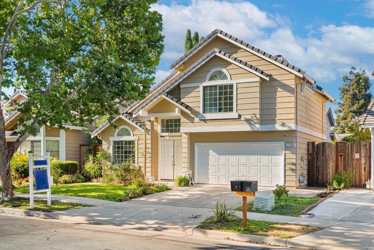 Property Photo: 1274 Notting Hill Drive CA 95131