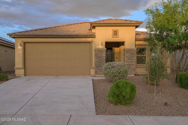 Property Photo: 10836 W Claxton Drive AZ 85653
