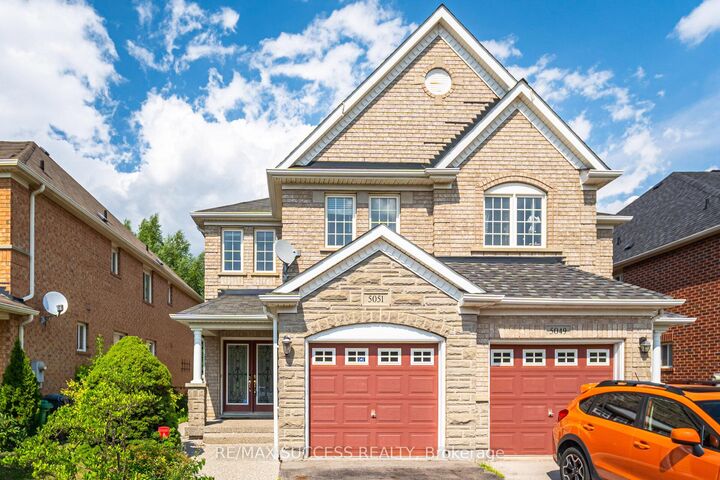 Photo de la propriété: 5051 Churchill Meadows Boulevard ON L5M 7Z8