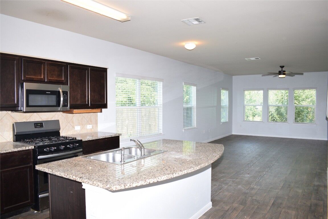 Property Photo:  321 Coleto Creek Loop  TX 78640 