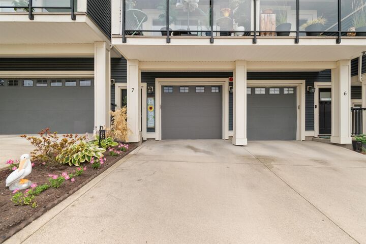 Property Photo:  6026 Lindeman Street 7  BC V2R 0W1 