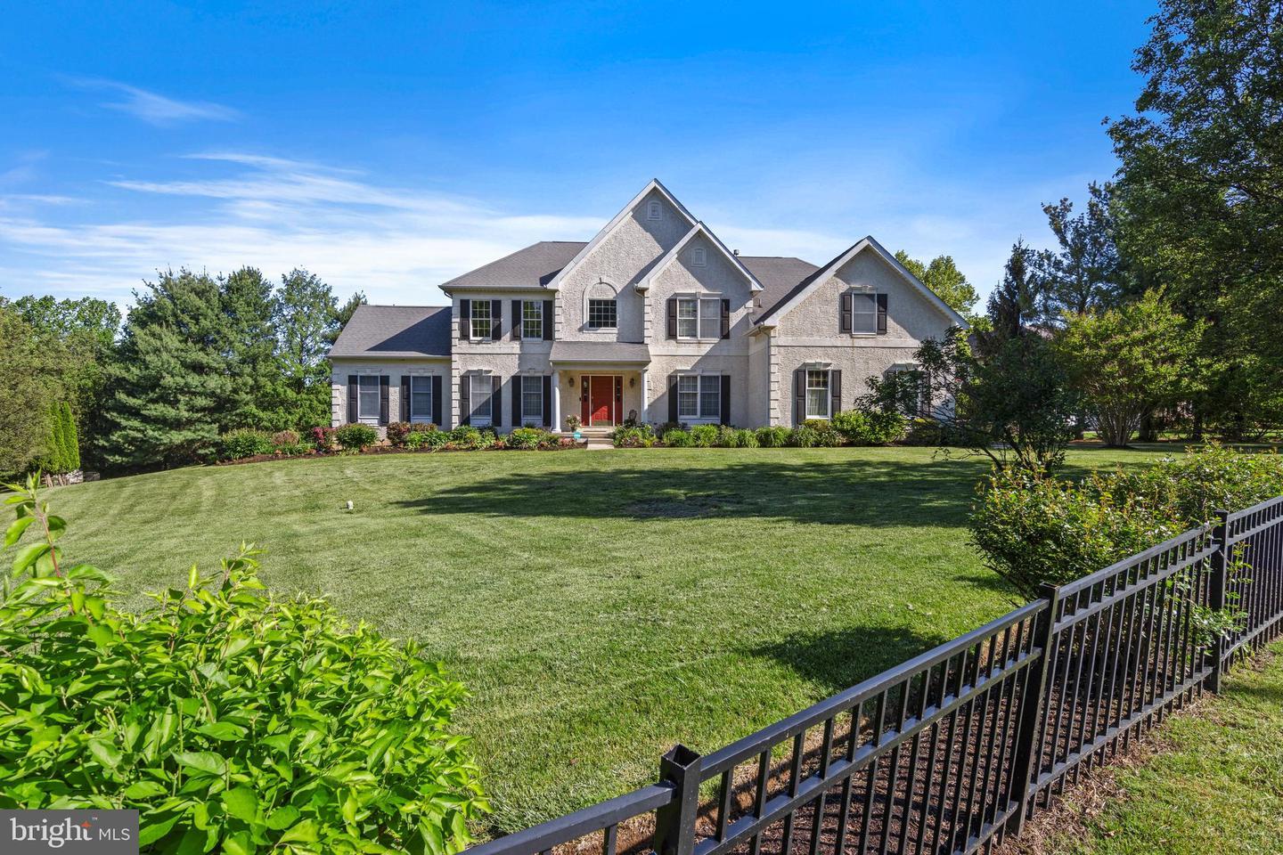 Property Photo: 2063 White Horse Road PA 19312