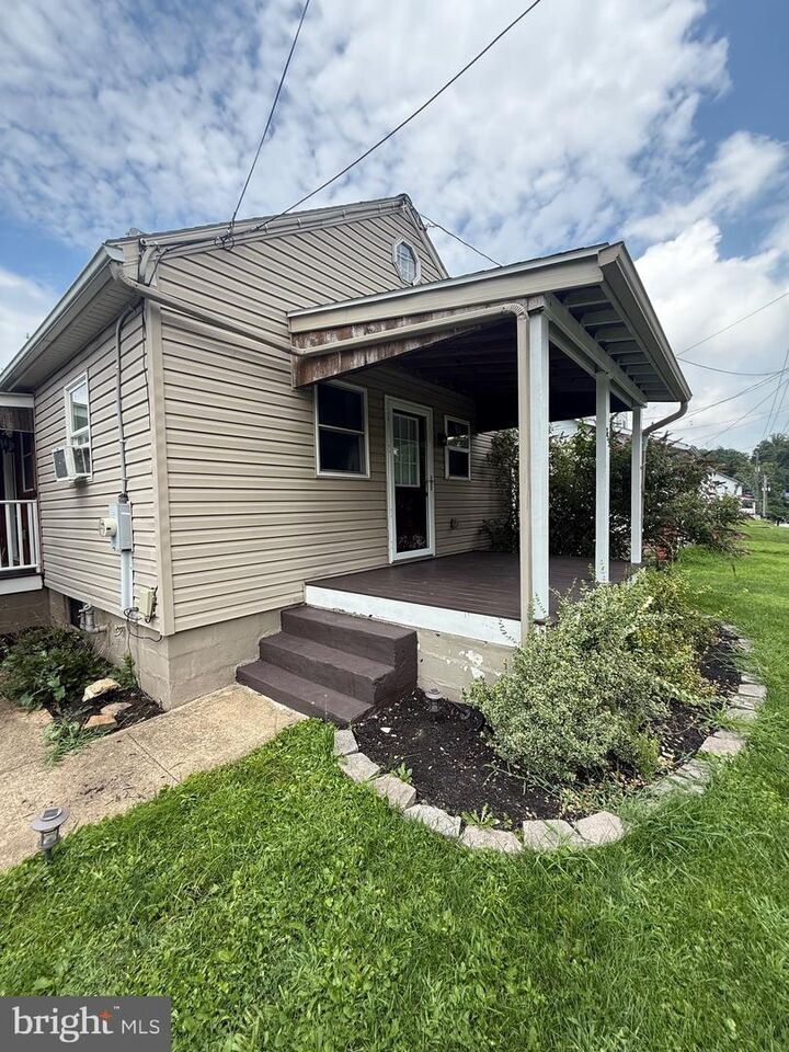 Property Photo: 755 Turnpike Road PA 17022
