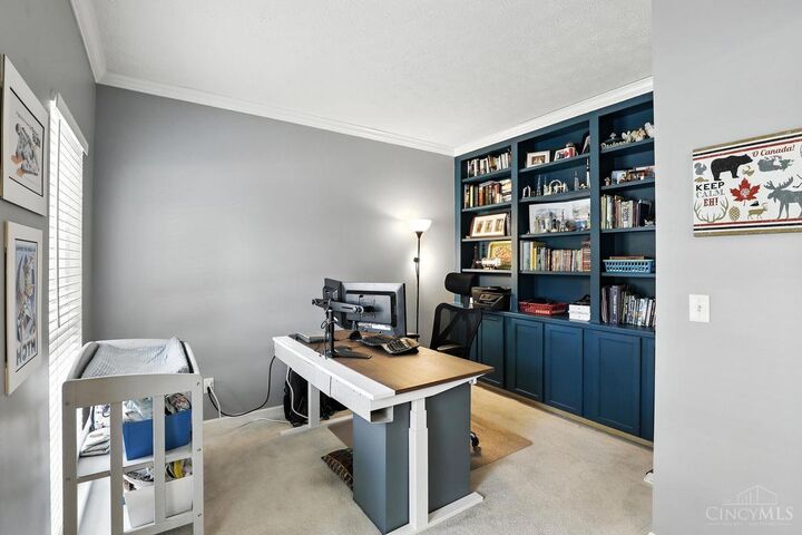 Property Photo: 1304 Weathervane Way OH 45036