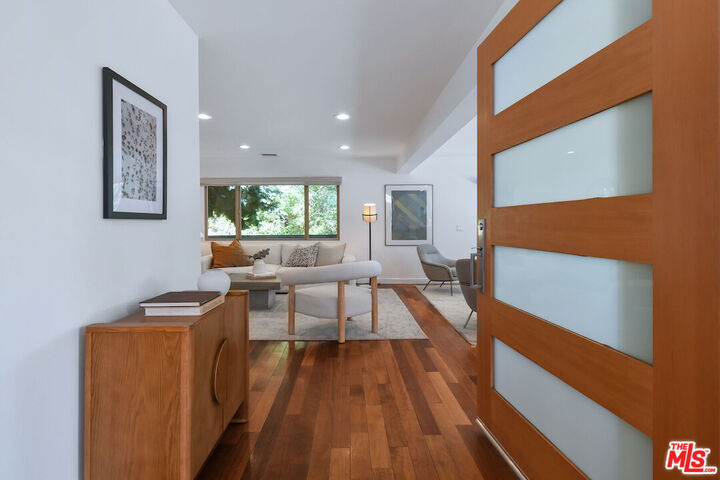 Property Photo: 3471 Woodcliff Rd CA 91403