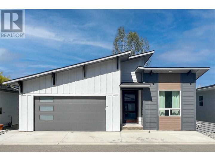 1840 10 Street Southwest 7  Salmon Arm BC V1E 0H1 photo