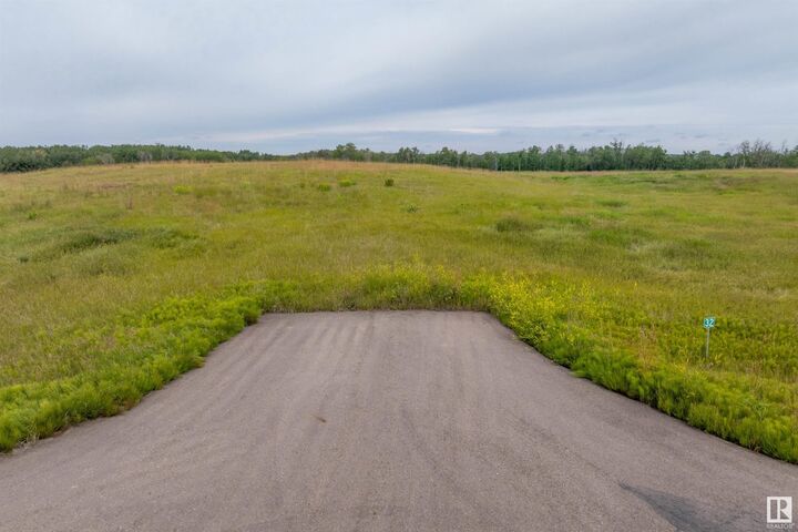 Property Photo:  53214 Rge Road 13 32  AB T7Y 0C1 