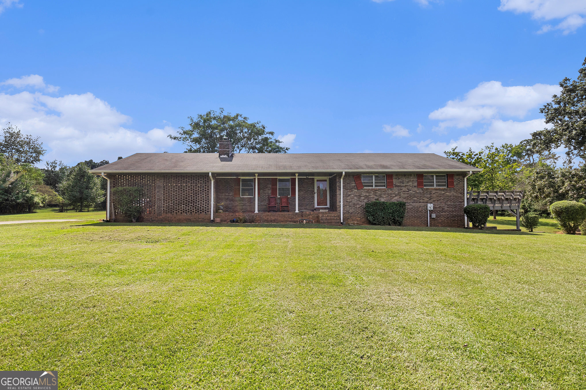 Property Photo: 930 Smith Store Road GA 30016
