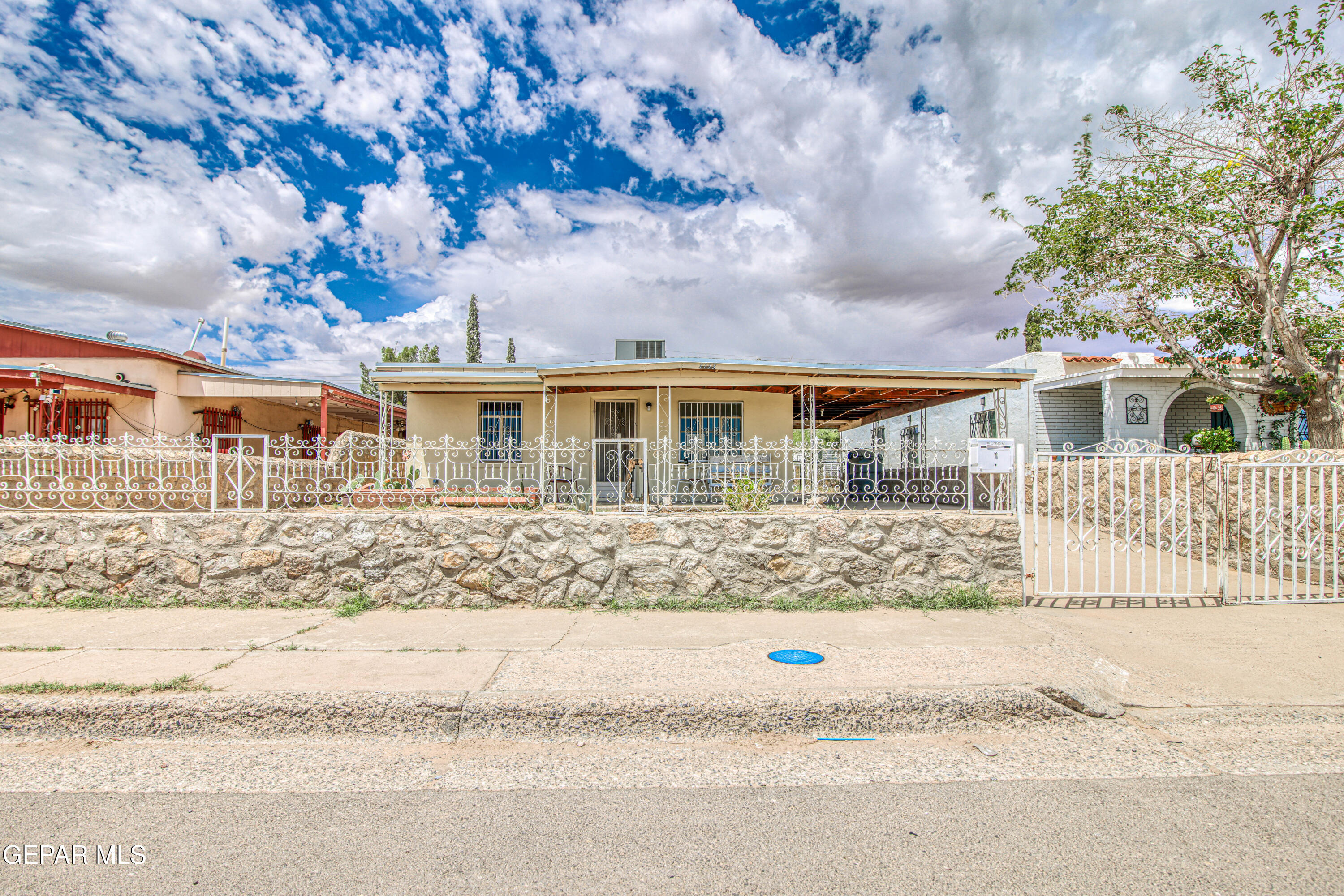 7733 Adobe Drive  El Paso TX 79915 photo