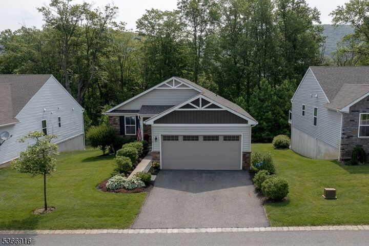 10 Devon Ct  Hardyston Twp. NJ 07419 photo