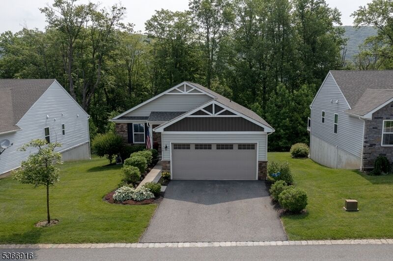 Property Photo: 10 Devon Ct NJ 07419
