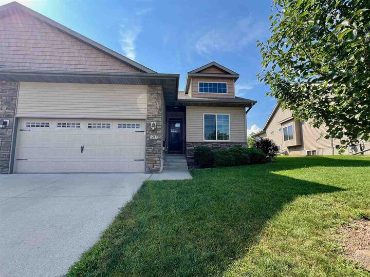 1217 Copper Mountain Dr   IA 52317 photo