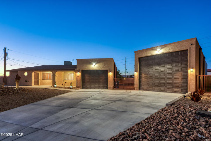 Property Photo:  1428 Patrician Ct  AZ 86404 