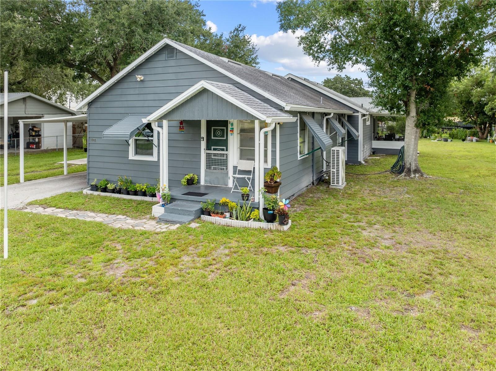 Property Photo:  1409 Virginia Avenue  FL 34769 