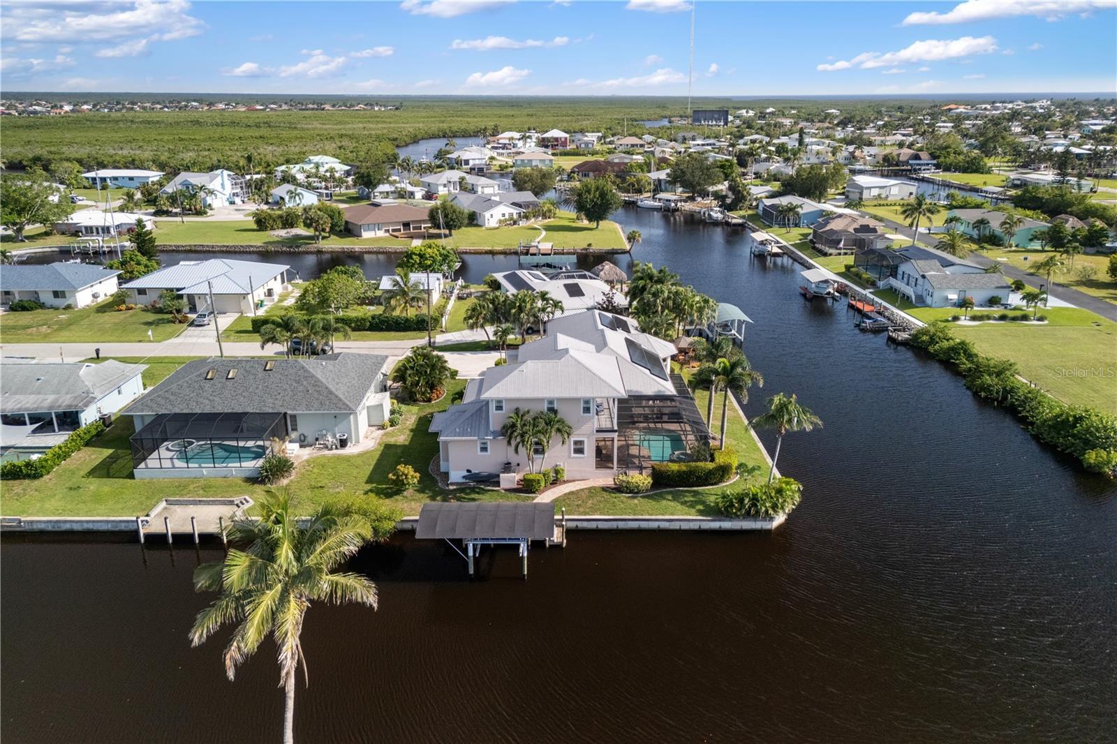 Property Photo: 534 Canal Way FL 33950