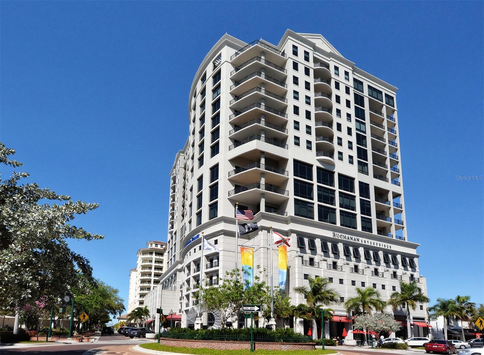 Property Photo:  50 Central Avenue 11A  FL 34236 