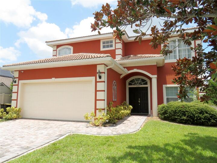 Property Photo:  